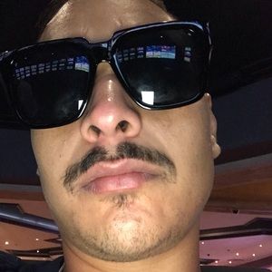 Meet your Posher, Christian